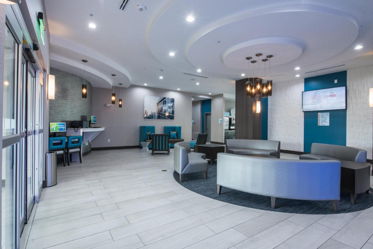 Holiday Inn Express & Suites Houston - Hobby Airport Area By Ihg Exterior photo