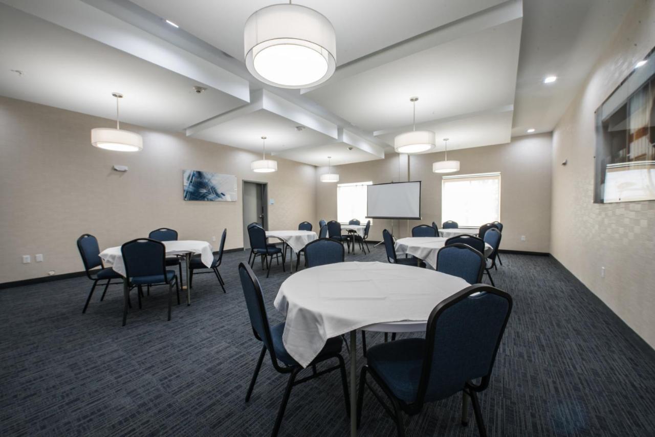 Holiday Inn Express & Suites Houston - Hobby Airport Area By Ihg Exterior photo
