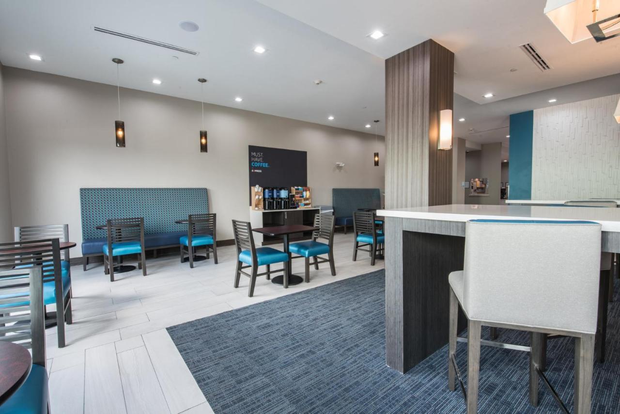 Holiday Inn Express & Suites Houston - Hobby Airport Area By Ihg Exterior photo