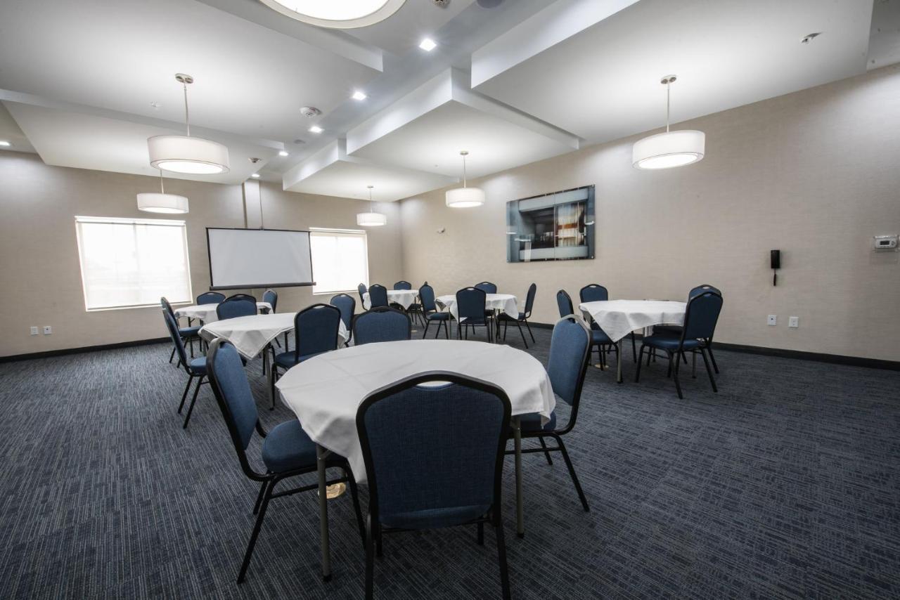 Holiday Inn Express & Suites Houston - Hobby Airport Area By Ihg Exterior photo